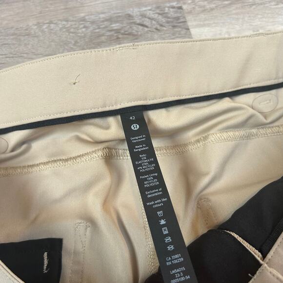 Lululemon ABC Pants 42 Beige Stretch Classic Chino Trousers Travel Work - Picture 4 of 9